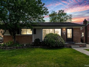 22137 Haskell Street, Taylor, MI 48180