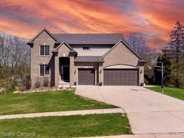 70376 Hillside Court, Bruce Township, Mi 48065