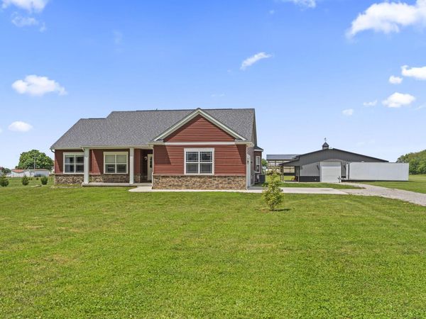 26927 Gay Dreisbach Road , Circleville, OH 43113