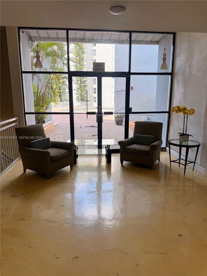 2025 NE 164th St, Unit 810, North Miami Beach, FL 33162 Photo