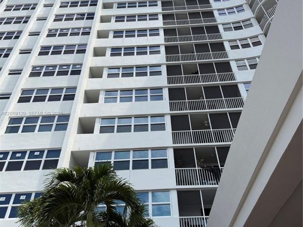 100 Golden Isles Dr , Unit 313, Hallandale Beach, FL 33009