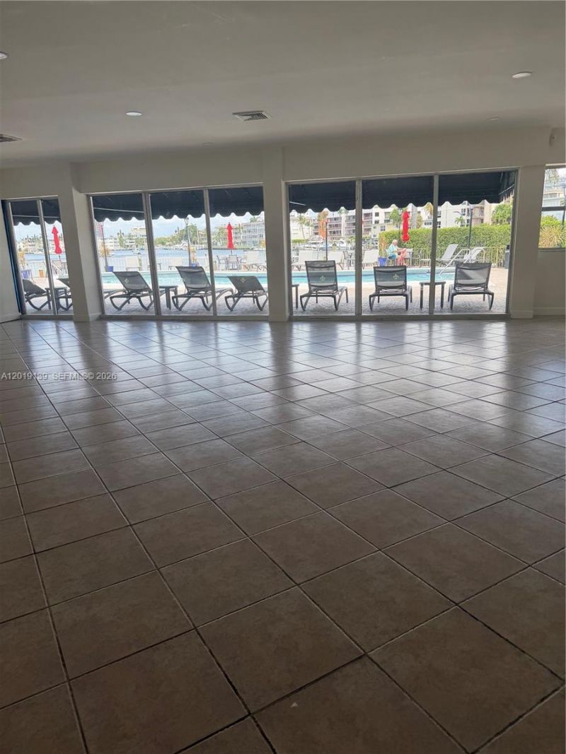100 Golden Isles Dr , Unit 313, Hallandale Beach, FL 33009 Photo