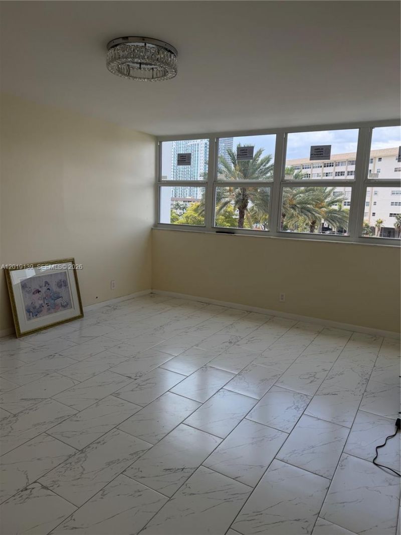 100 Golden Isles Dr , Unit 313, Hallandale Beach, FL 33009 Photo