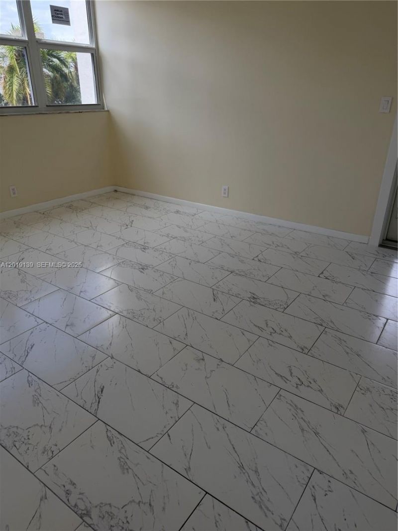 100 Golden Isles Dr , Unit 313, Hallandale Beach, FL 33009 Photo