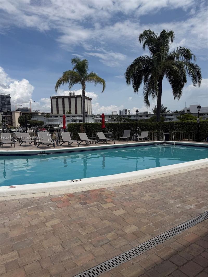 100 Golden Isles Dr , Unit 313, Hallandale Beach, FL 33009 Photo