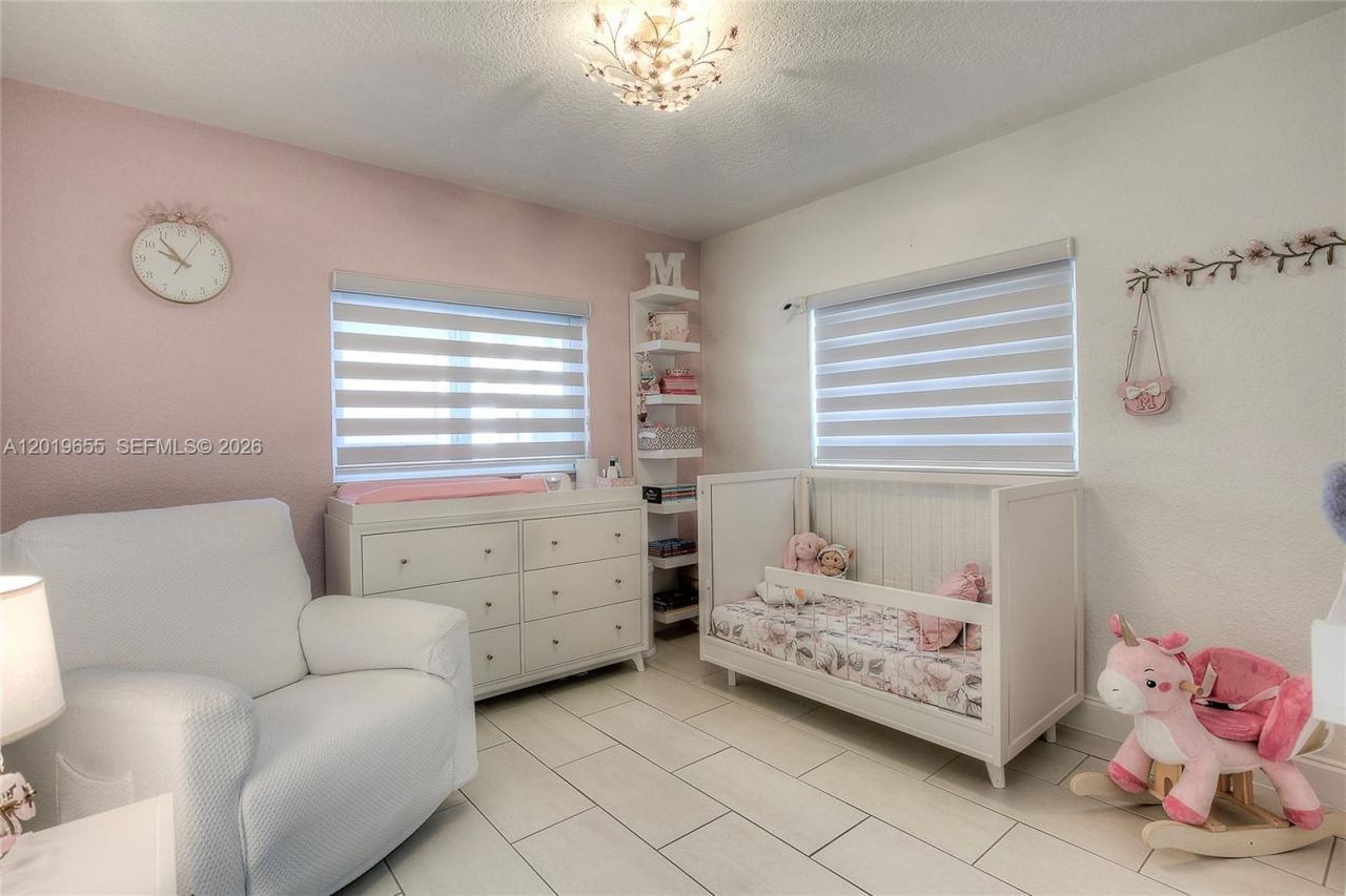 4951 NW 190th St, Unincorporated Dade County, FL 33055 Photo