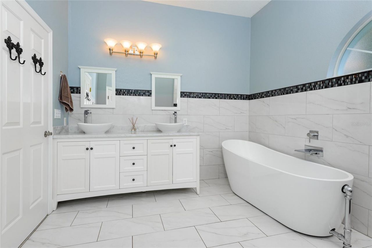 370 S Lost Lake Lane, Casselberry, FL 32707 Photo