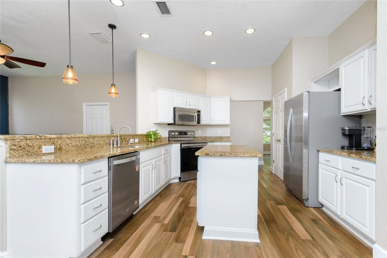 370 S Lost Lake Lane, Casselberry, FL 32707 Photo