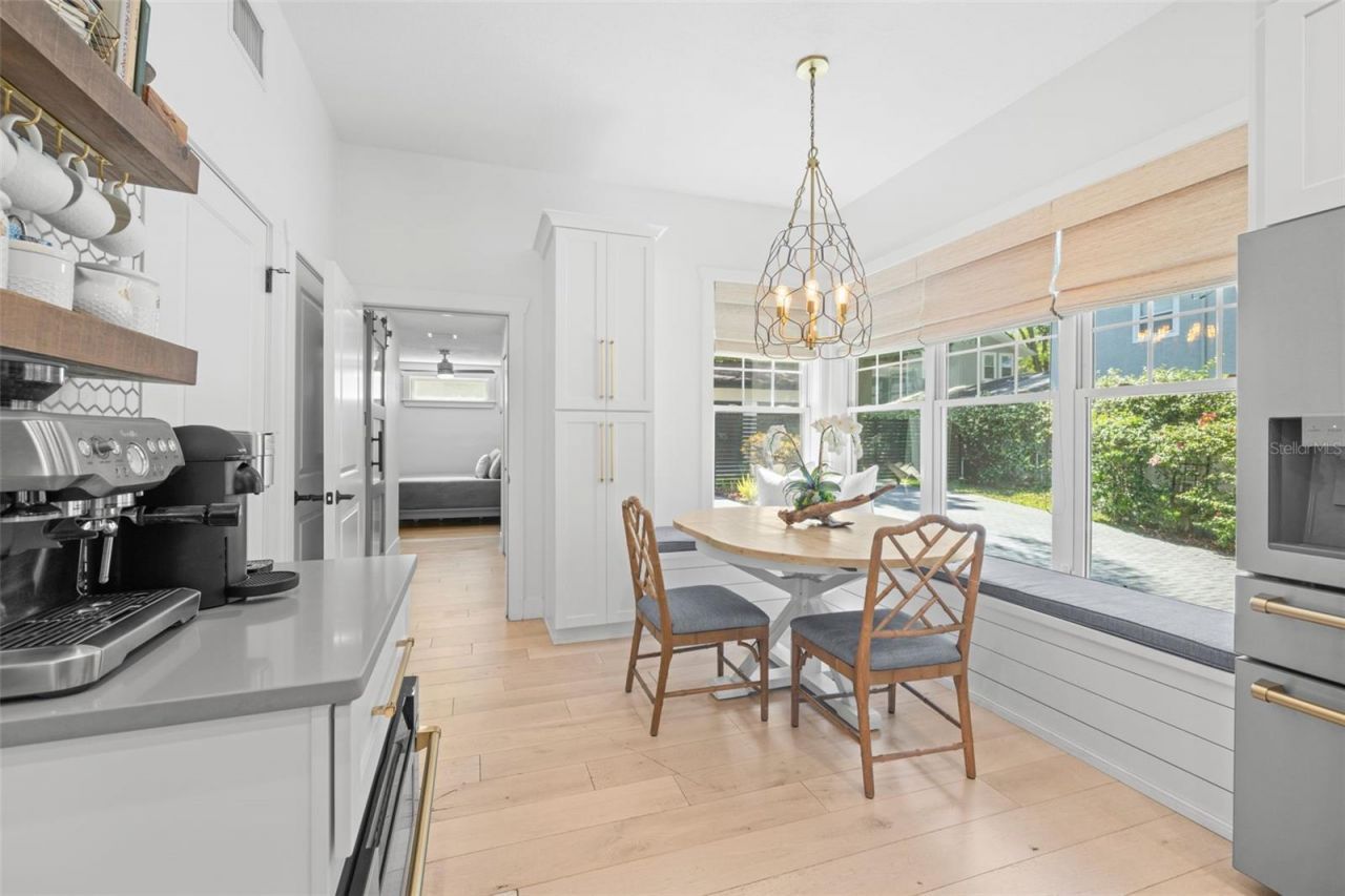 5610 N River Shore Drive, Tampa, FL 33603 Photo