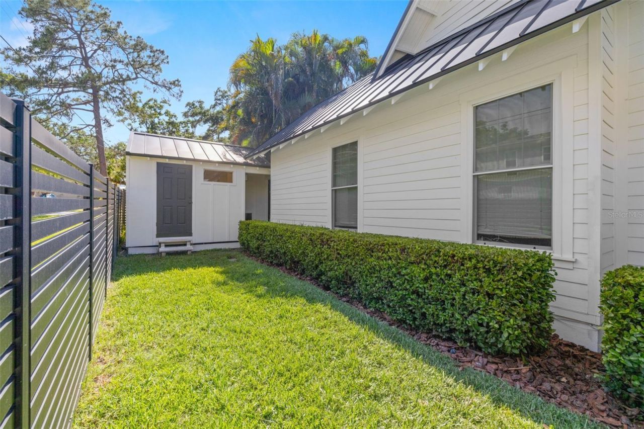 5610 N River Shore Drive, Tampa, FL 33603 Photo