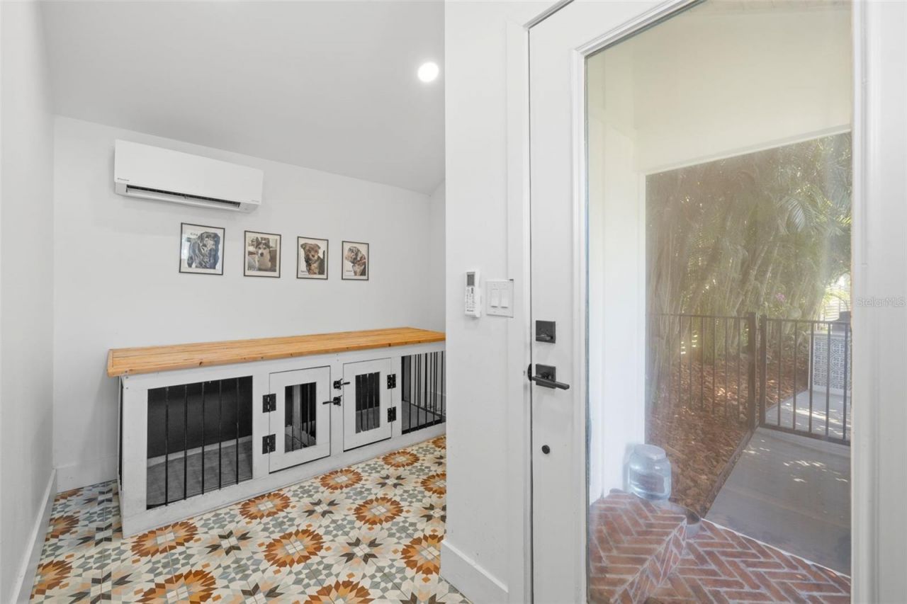 5610 N River Shore Drive, Tampa, FL 33603 Photo