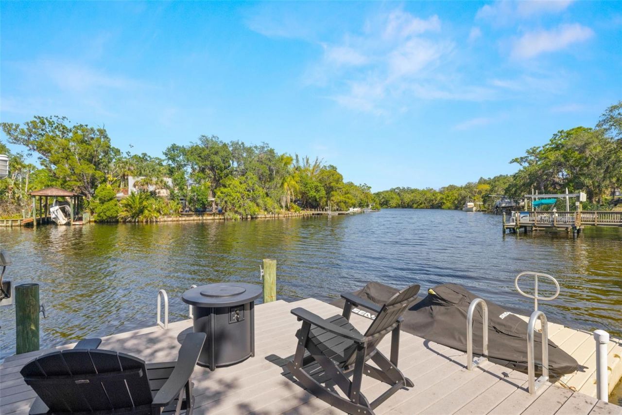 5610 N River Shore Drive, Tampa, FL 33603 Photo