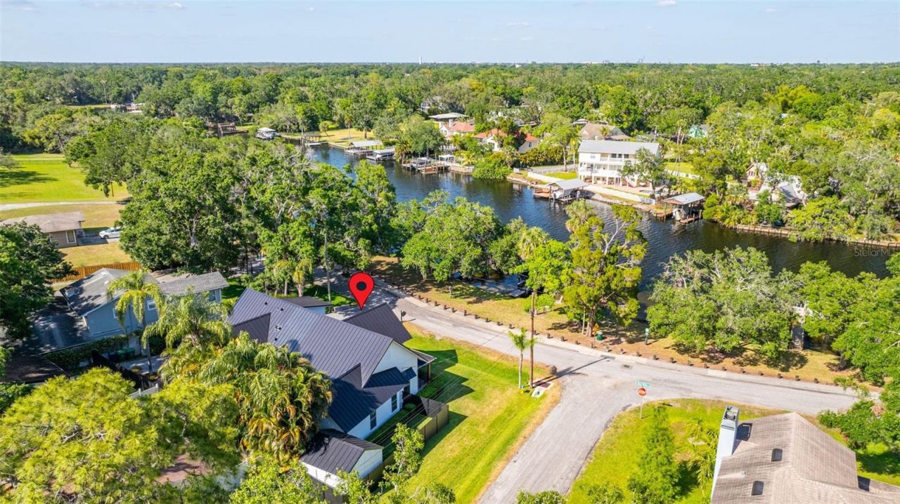 5610 N River Shore Drive, Tampa, FL 33603 Photo