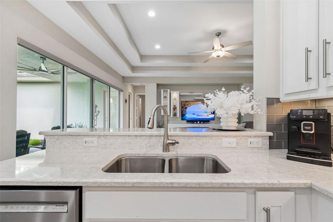 2213 Hollow Forest Court , Wesley Chapel, FL 33543 Photo