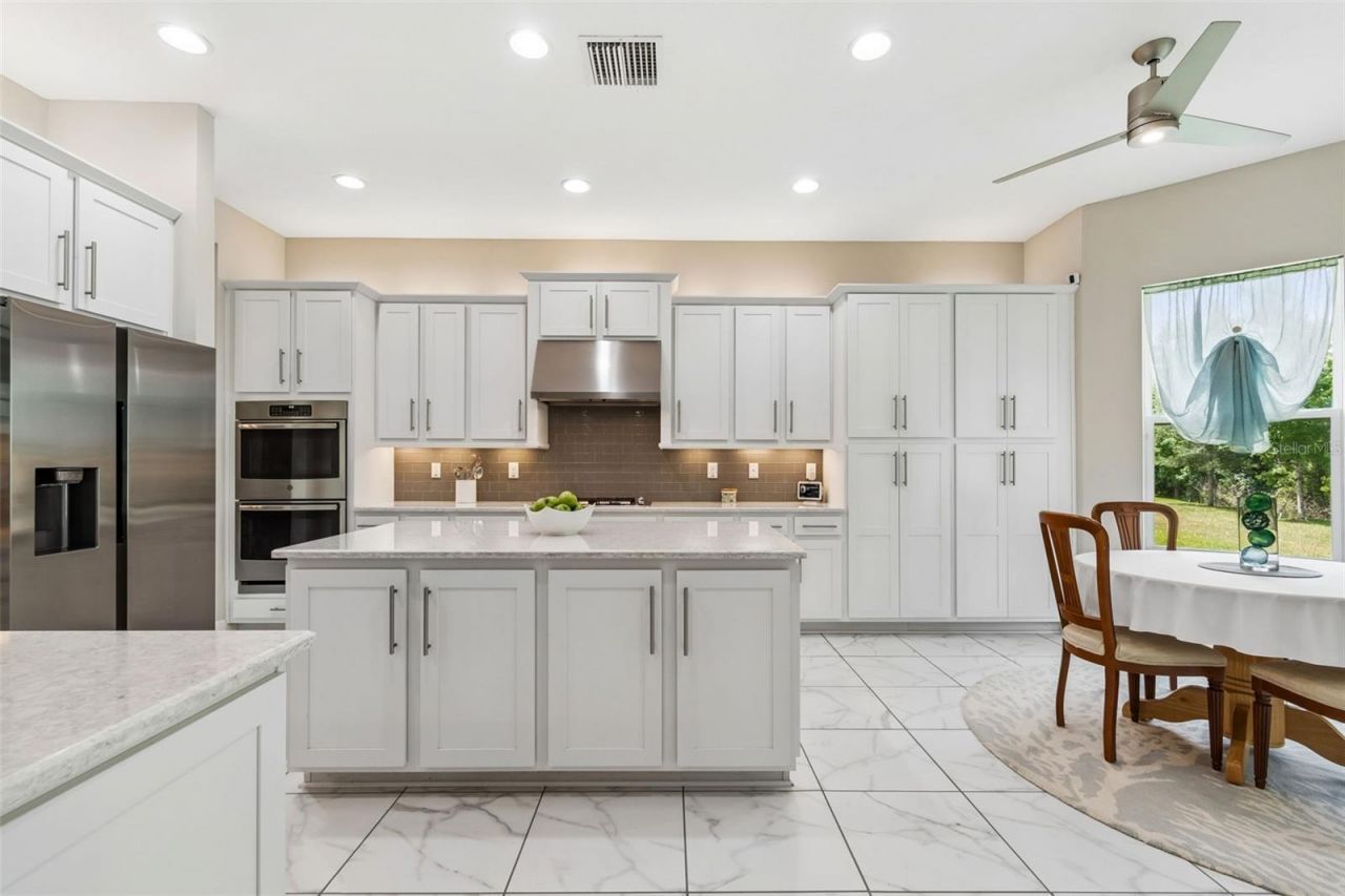 2213 Hollow Forest Court , Wesley Chapel, FL 33543 Photo