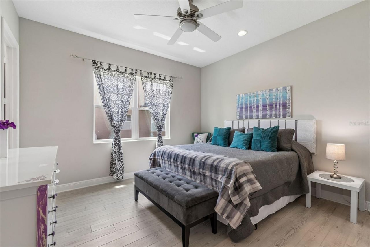 2213 Hollow Forest Court , Wesley Chapel, FL 33543 Photo