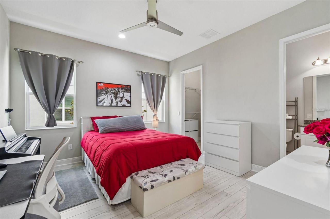 2213 Hollow Forest Court , Wesley Chapel, FL 33543 Photo
