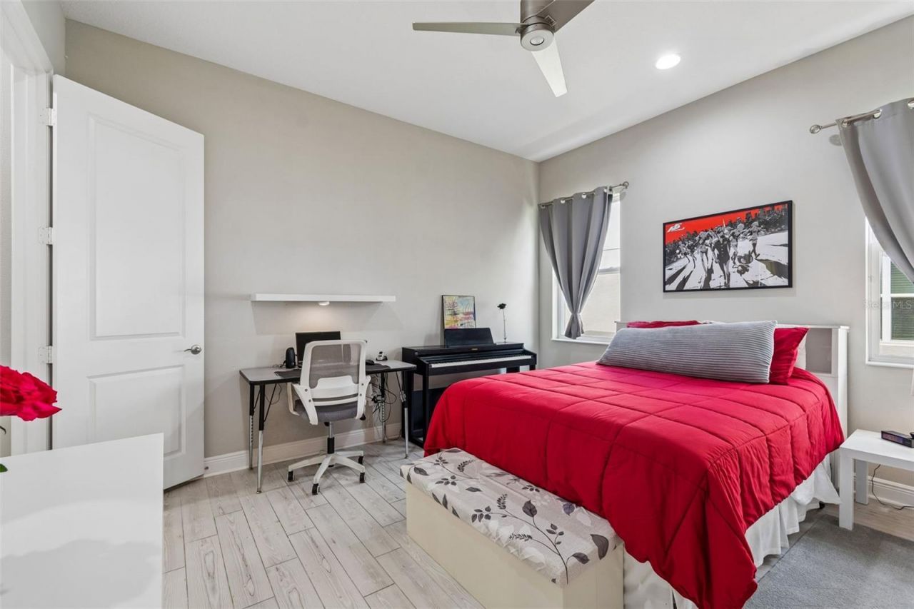 2213 Hollow Forest Court , Wesley Chapel, FL 33543 Photo