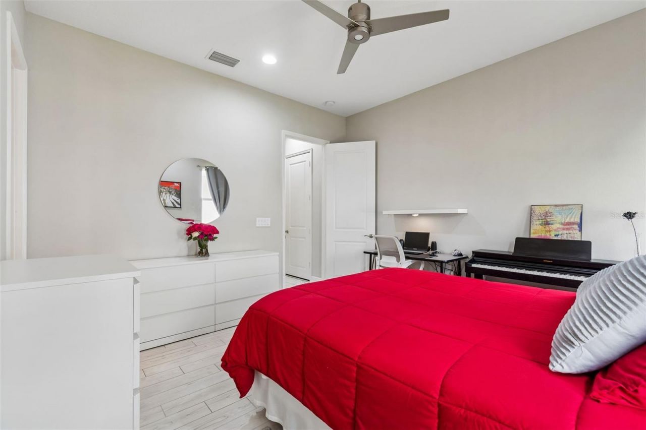 2213 Hollow Forest Court , Wesley Chapel, FL 33543 Photo