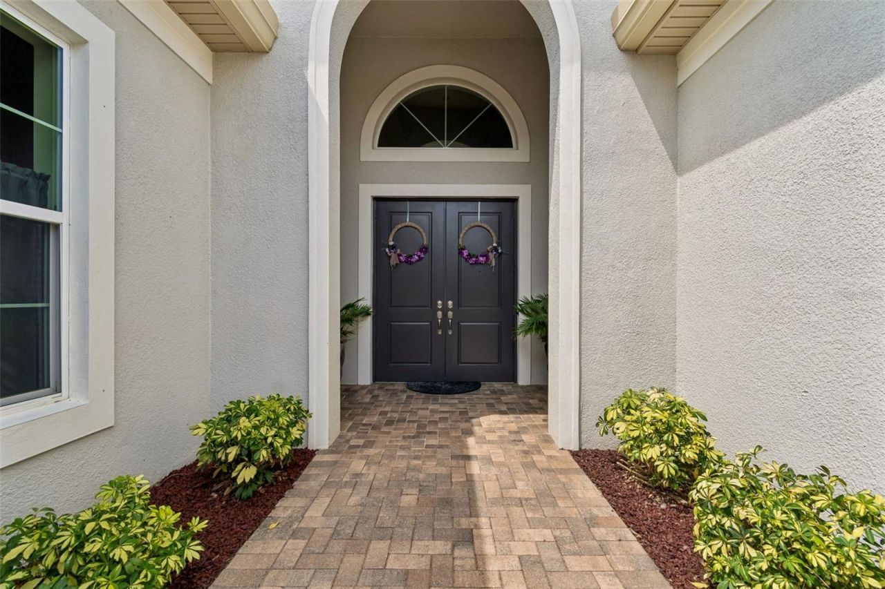 2213 Hollow Forest Court , Wesley Chapel, FL 33543 Photo
