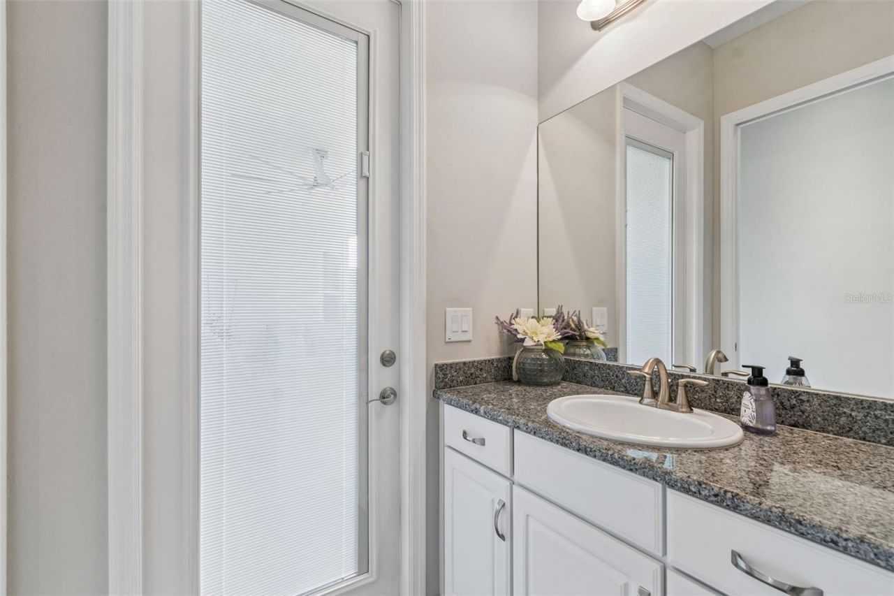2213 Hollow Forest Court , Wesley Chapel, FL 33543 Photo