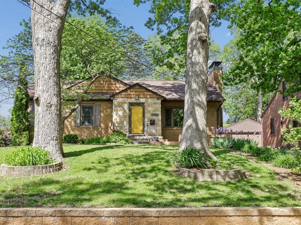 2900 34th Street, Des Moines, IA 50310