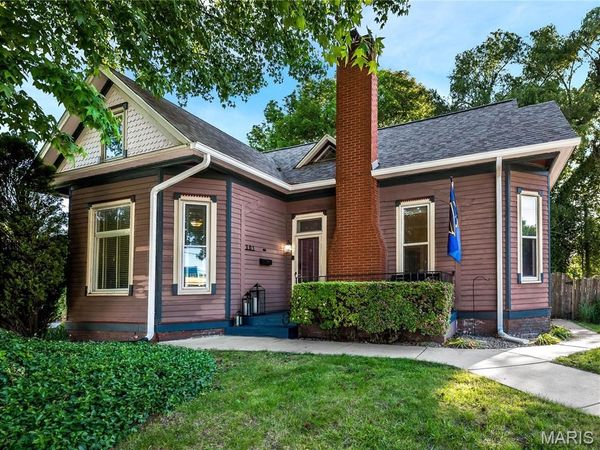 301 S Kansas Street , Edwardsville, IL 62025
