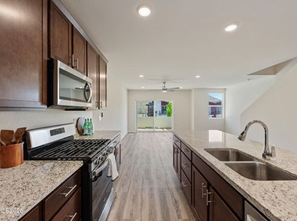 2460 Tecumseh Way, Sparks, NV 89436 Photo