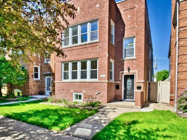 5936 N Melvina Avenue , Chicago, IL 60646