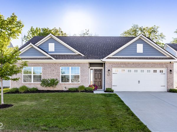 571 Coronado Place , Greenwood, IN 46143