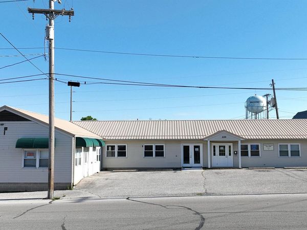 520 E Van Trees Street, Washington, IN 47501