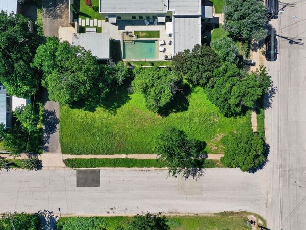 1411 Cedar Ave , Austin, TX 78702