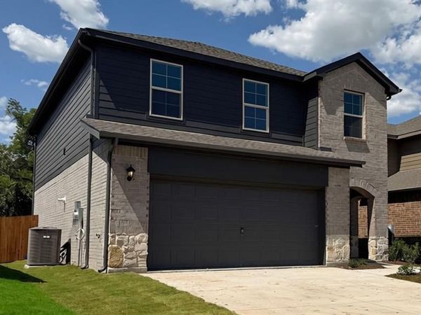 2215 Bosque Trail, Crandall, TX 75114