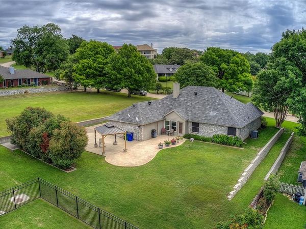 11 Lakeway Drive, Heath, TX 75032