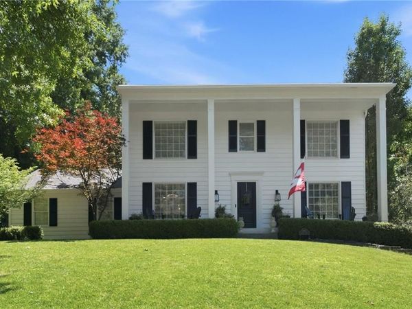 12862 Sagamore Road, Leawood, KS 66209