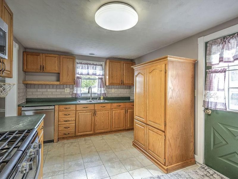 19 Mansfield Avenue , Mount Vernon, OH 43050 Photo 4