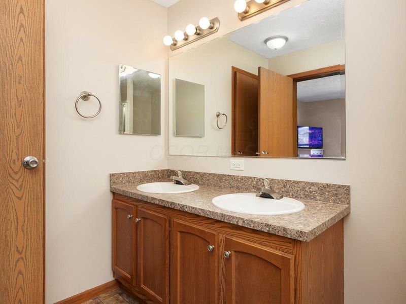4780 Huggins Road , Zanesville, OH 43701 Photo 21