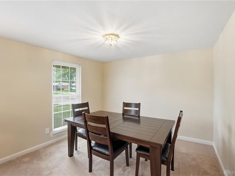 6824 Laurelview Drive, Huber Heights, OH 45424 Photo 10