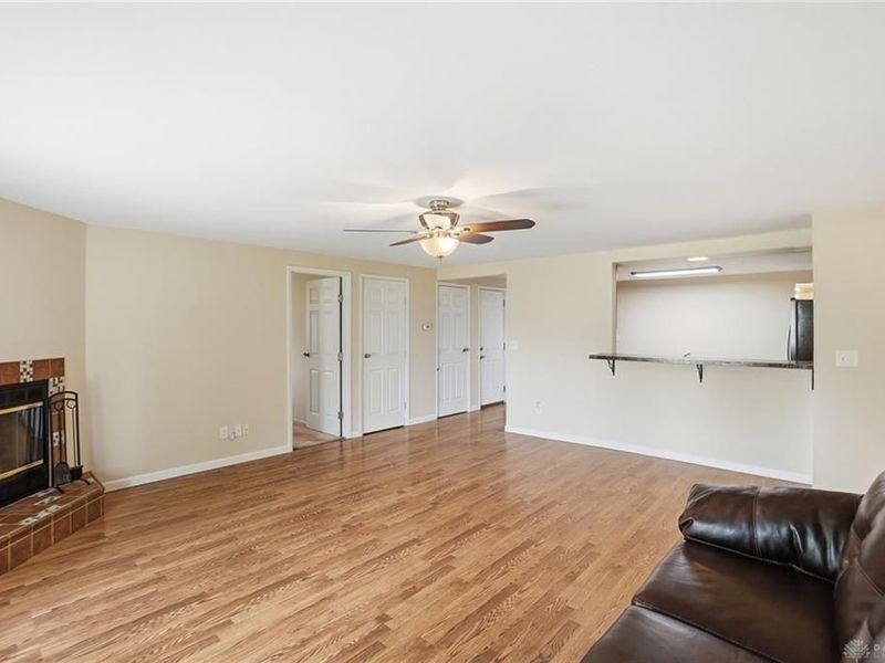 6824 Laurelview Drive, Huber Heights, OH 45424 Photo 16
