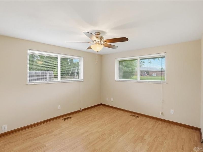 6824 Laurelview Drive, Huber Heights, OH 45424 Photo 22