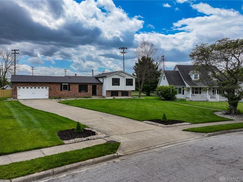 50 E Ellis Drive, Waynesville, OH 45068 Photo 2
