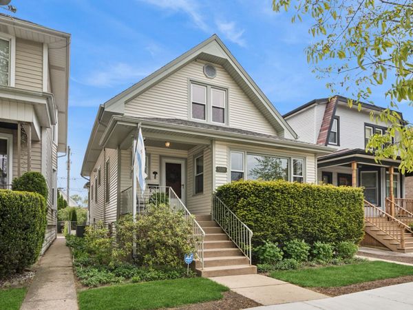 5339 W Berenice Avenue , Chicago, IL 60641