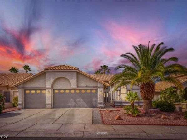 9536 Cliff View Way , Las Vegas, NV 89117