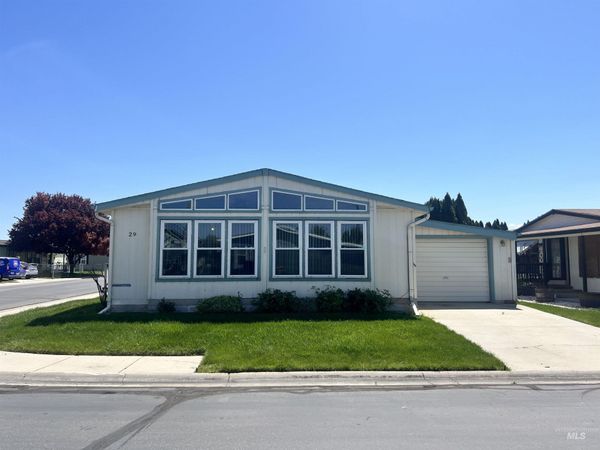 1907 W Flamingo, Unit 29, Nampa, ID 83651