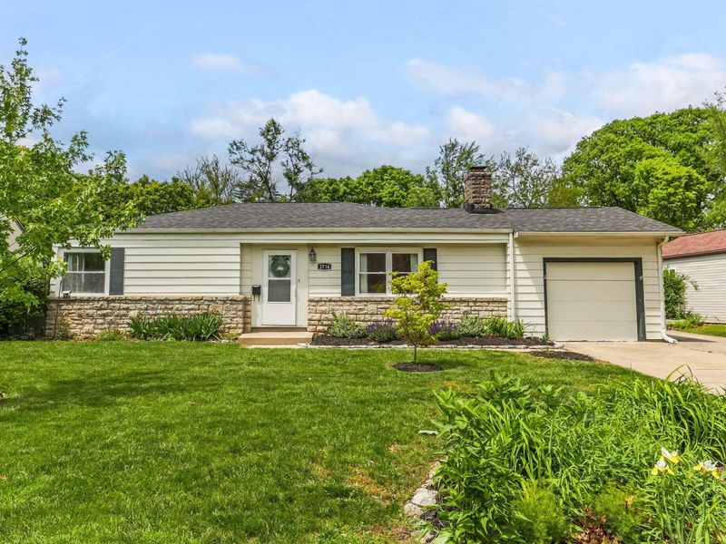 2734 Wellesley Road, Columbus, OH 43209 Photo 1