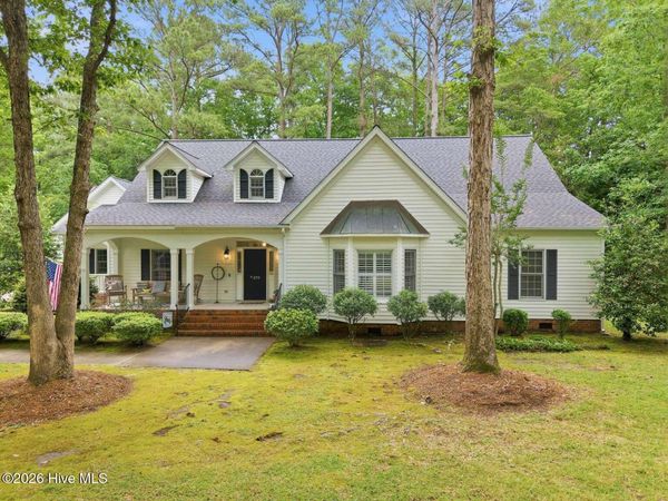 279 Beech Cove Drive , Grimesland, NC 27837