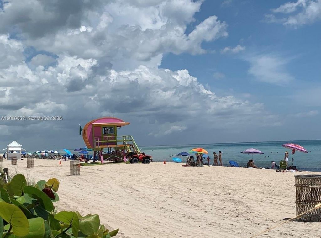 7445 Harding Ave , Unit 112, Miami Beach, FL 33141 Photo