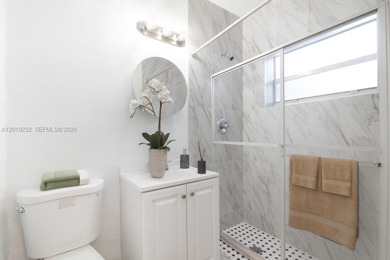 1450 SW 6th St, Unit 9, Miami, FL 33135 Photo