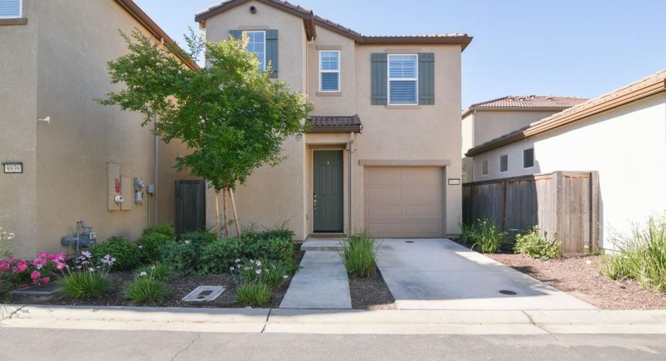 9941 Del Surf Ln, Elk Grove, CA 95757 Photo
