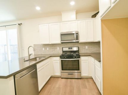 9941 Del Surf Ln, Elk Grove, CA 95757 Photo